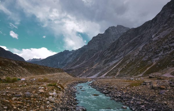 במורד נהר ההינדוס