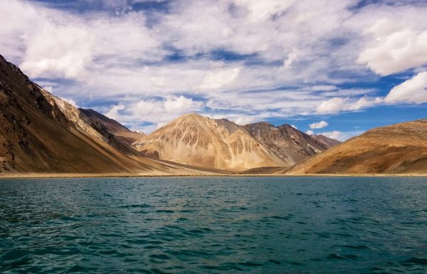 במעלה נהר ההינדוס – צפון הודו